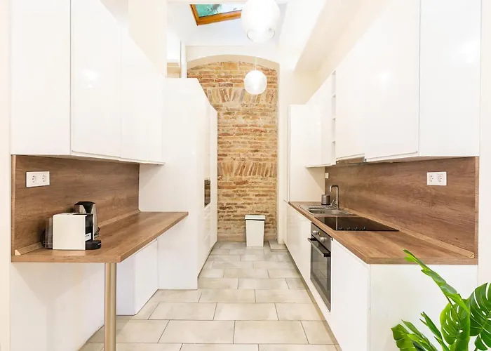 Lejlighed Spacious Luxury At The Heart Of