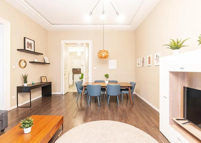 Spacious Luxury At The Heart Of *