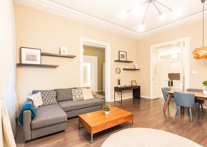 Spacious Luxury At The Heart Of * Budapest