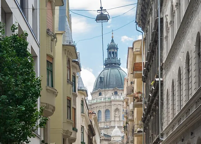Spacious Luxury At The Heart Of * Budapest